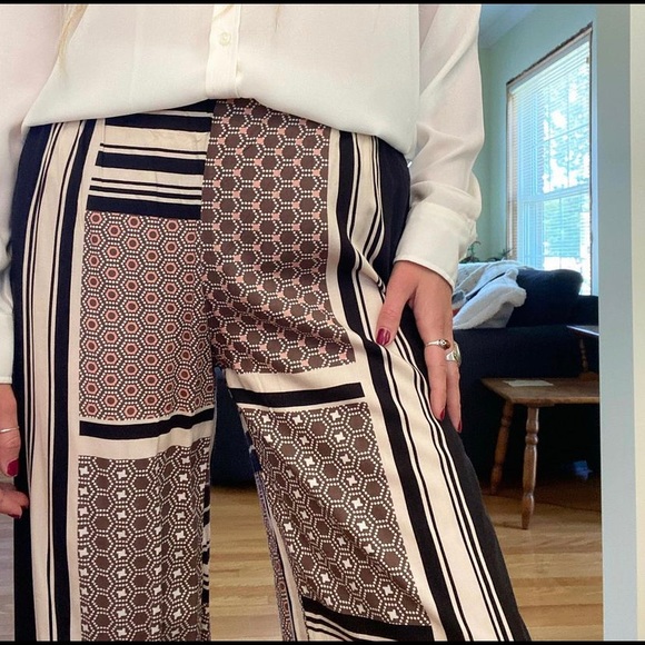 boho office attire
🖤 - Picture 2 of 6